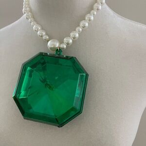 Oversized Emerald Octagon Pendant Pearl Necklace